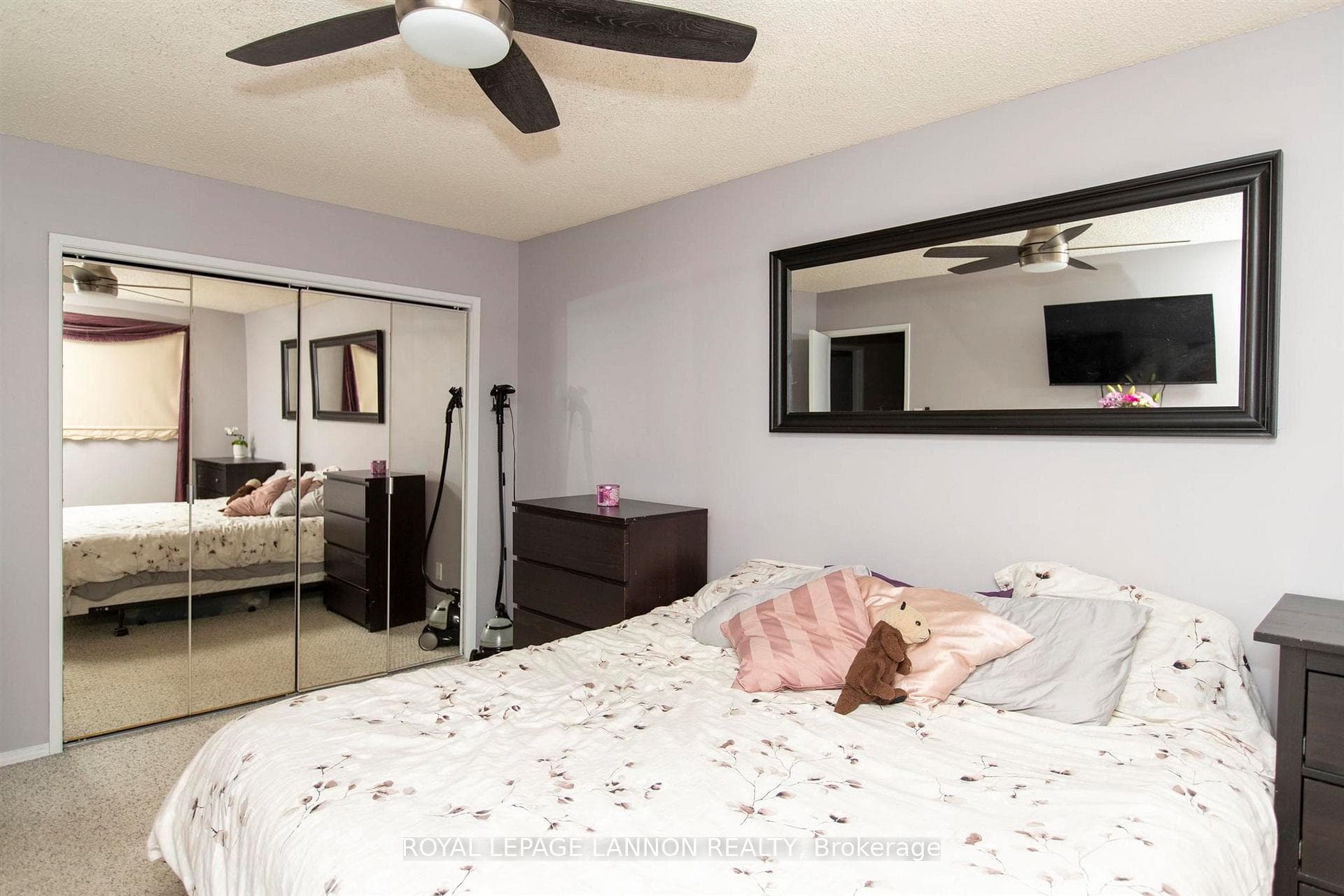 125 Anten Street photo 37