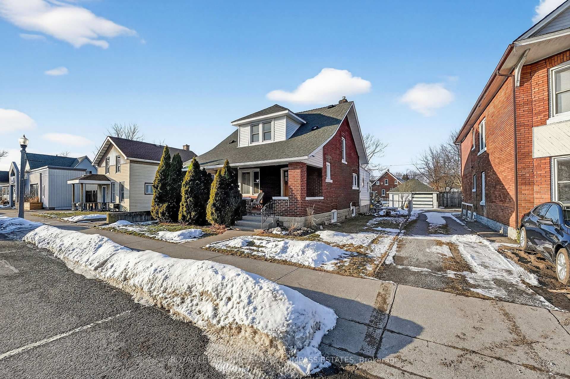 234 Jarvis Street photo 3