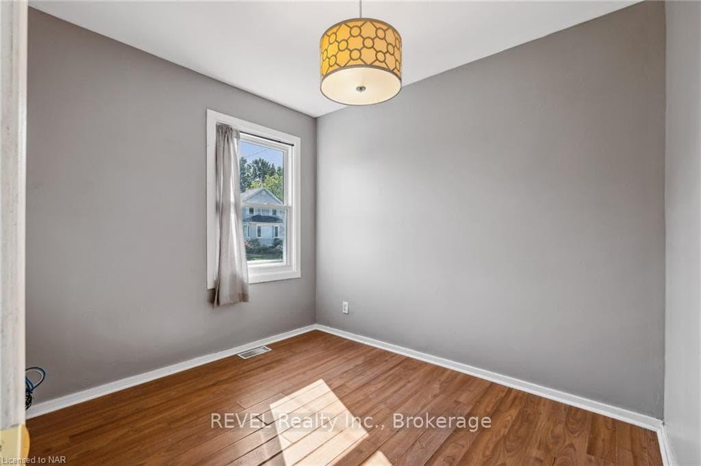 4411 FIFTH Avenue photo 17
