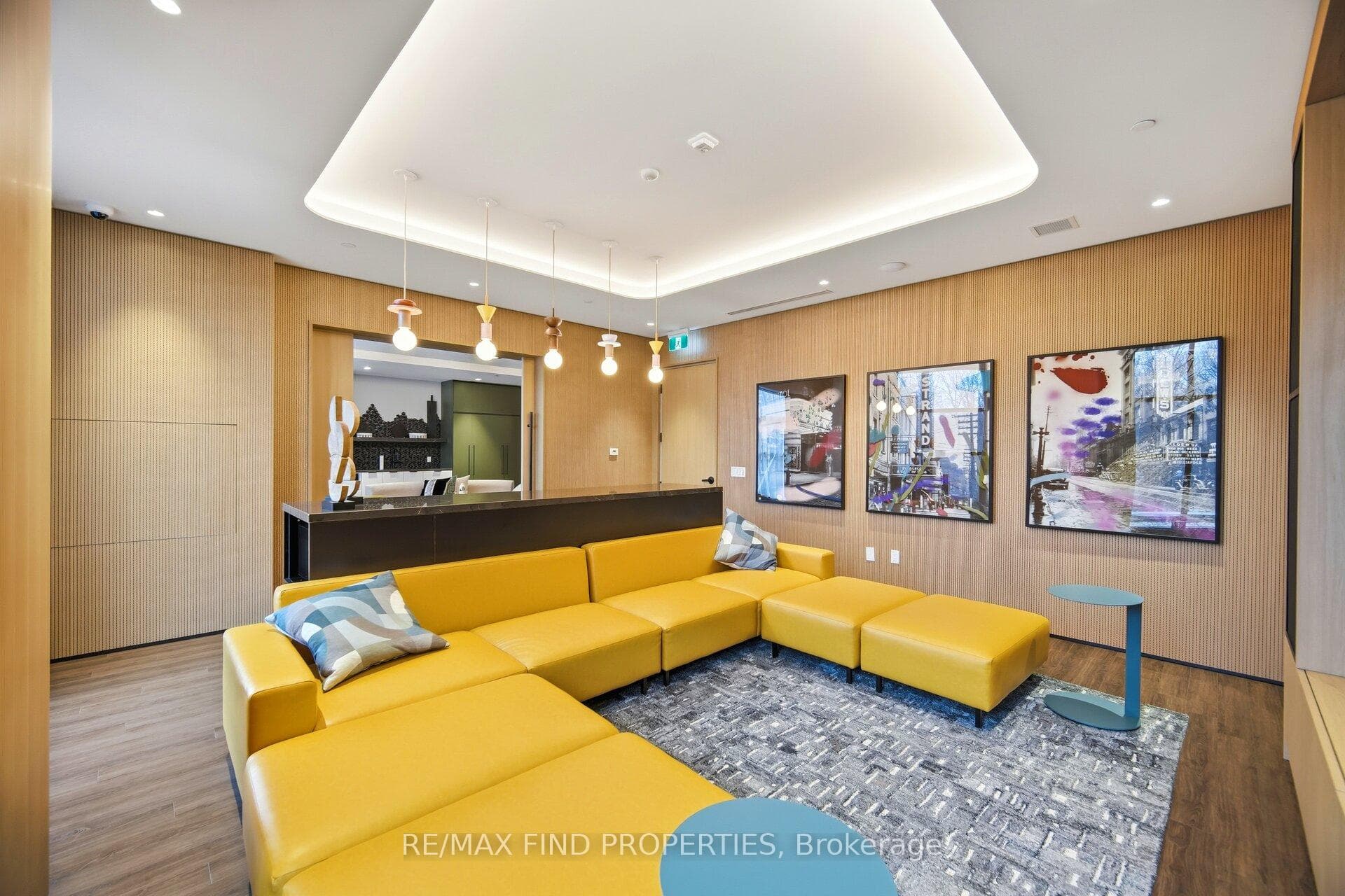 750 WHITLOCK Avenue Unit 811 photo 36