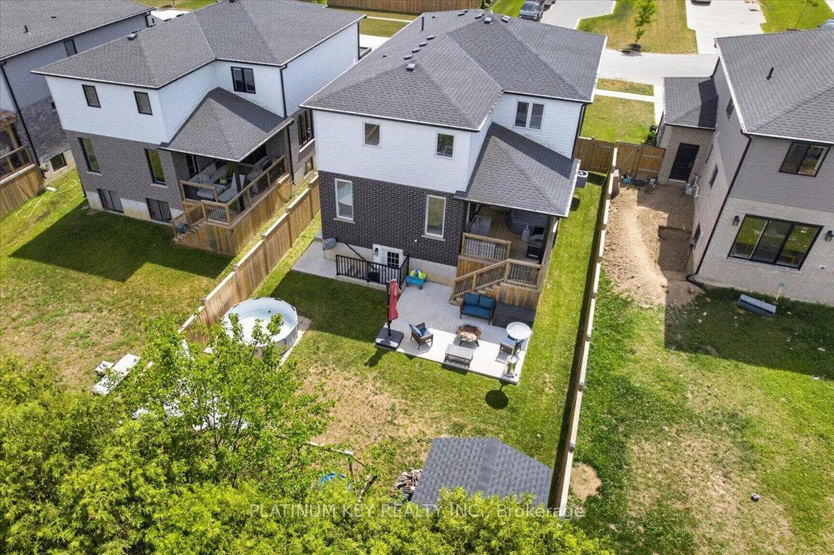 54 Mcneil Street photo 31
