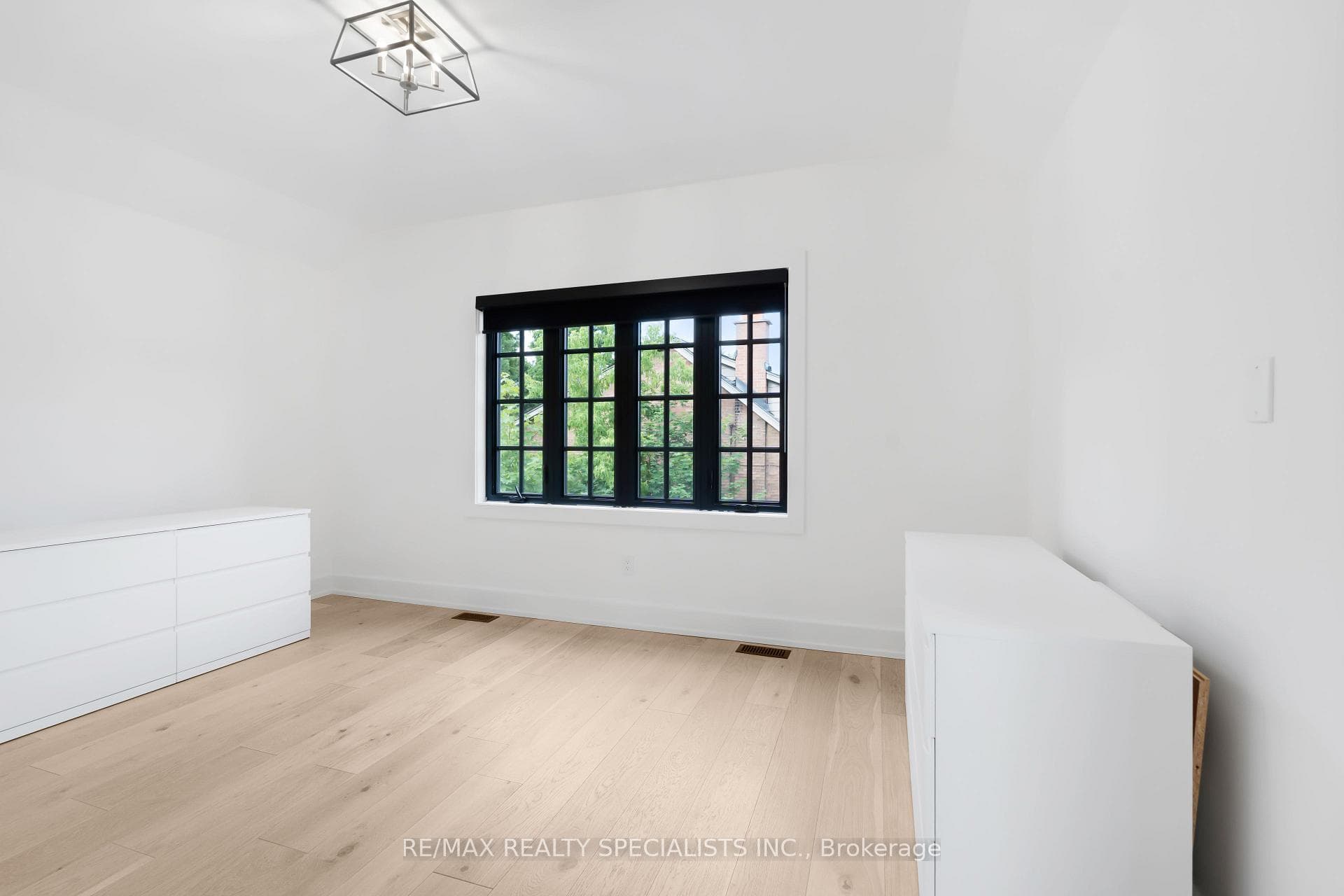 997 Mount Pleasant Road photo 22