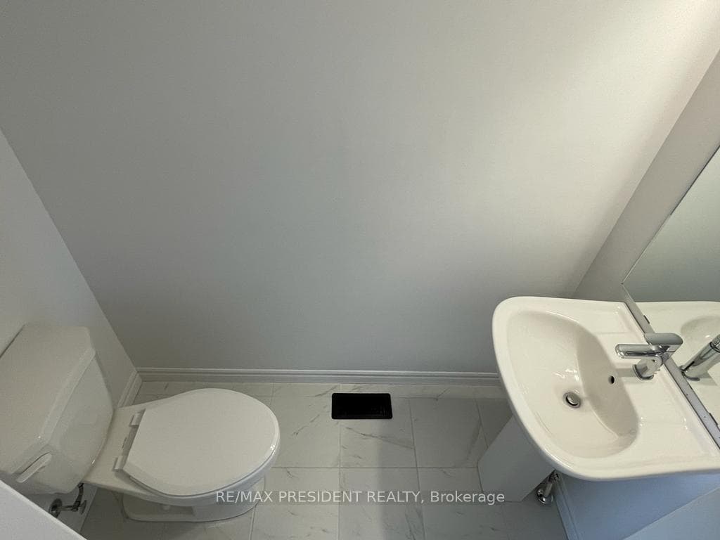 35 Whitton Drive photo 9