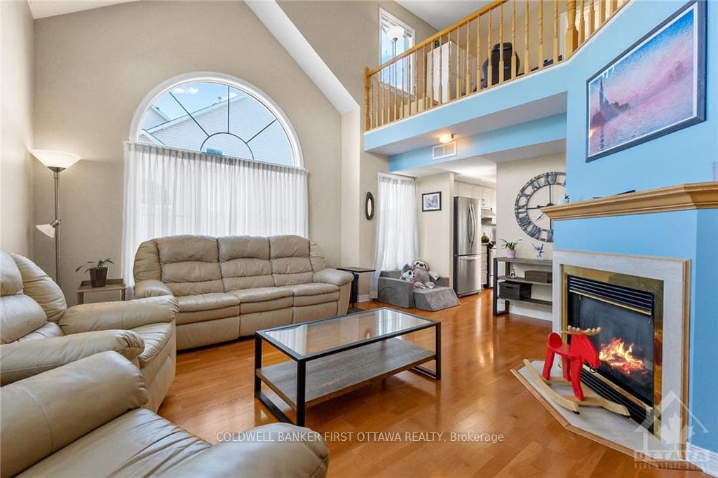 4442 HARPER Avenue photo 8