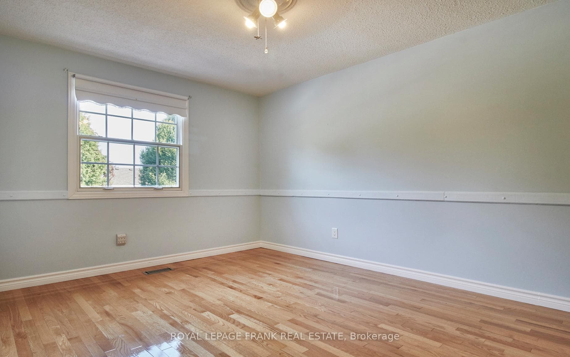 354 Regal Briar Street photo 24