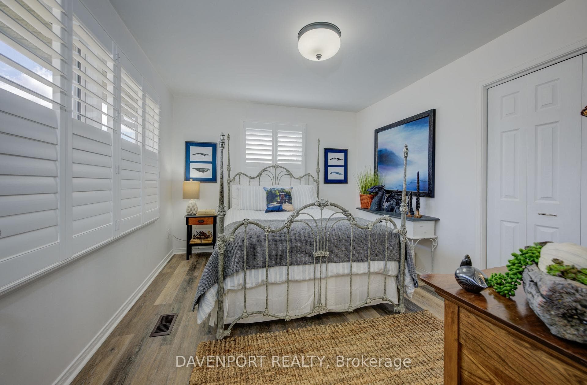 341 Henry Street photo 25
