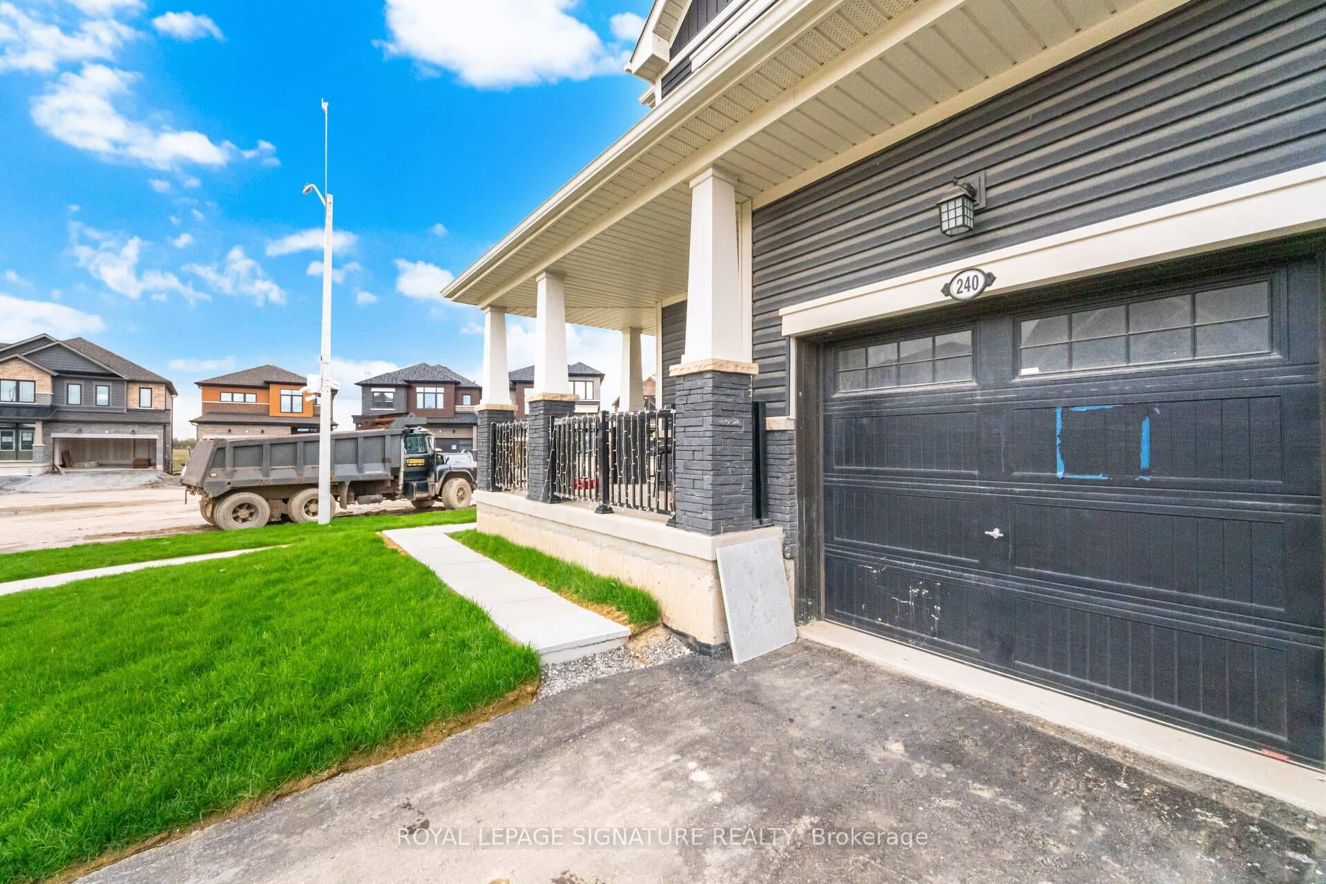 240 Velvet Way photo 8