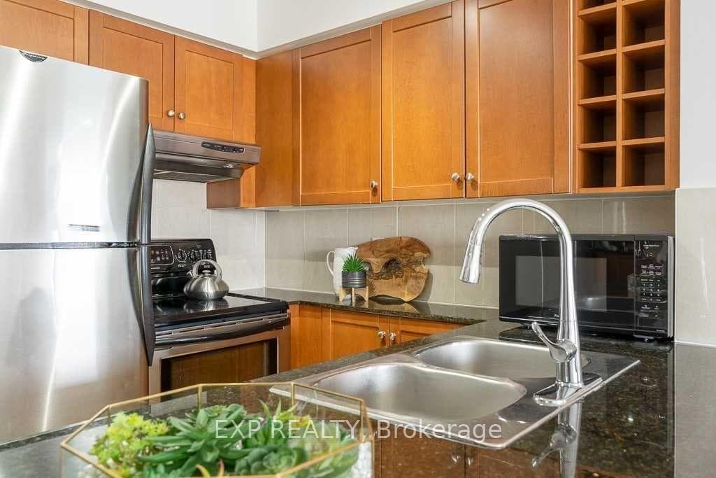 210 Victoria Street Unit 4112 photo 13