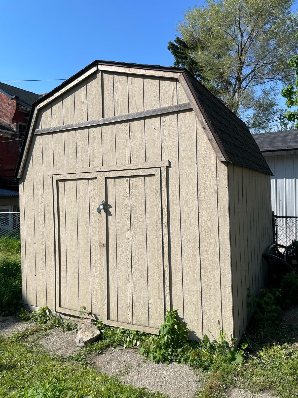111 Wellington Street photo 4