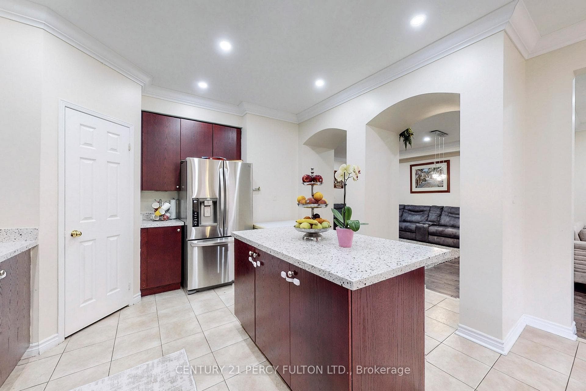 763 Shanks Heights photo 13