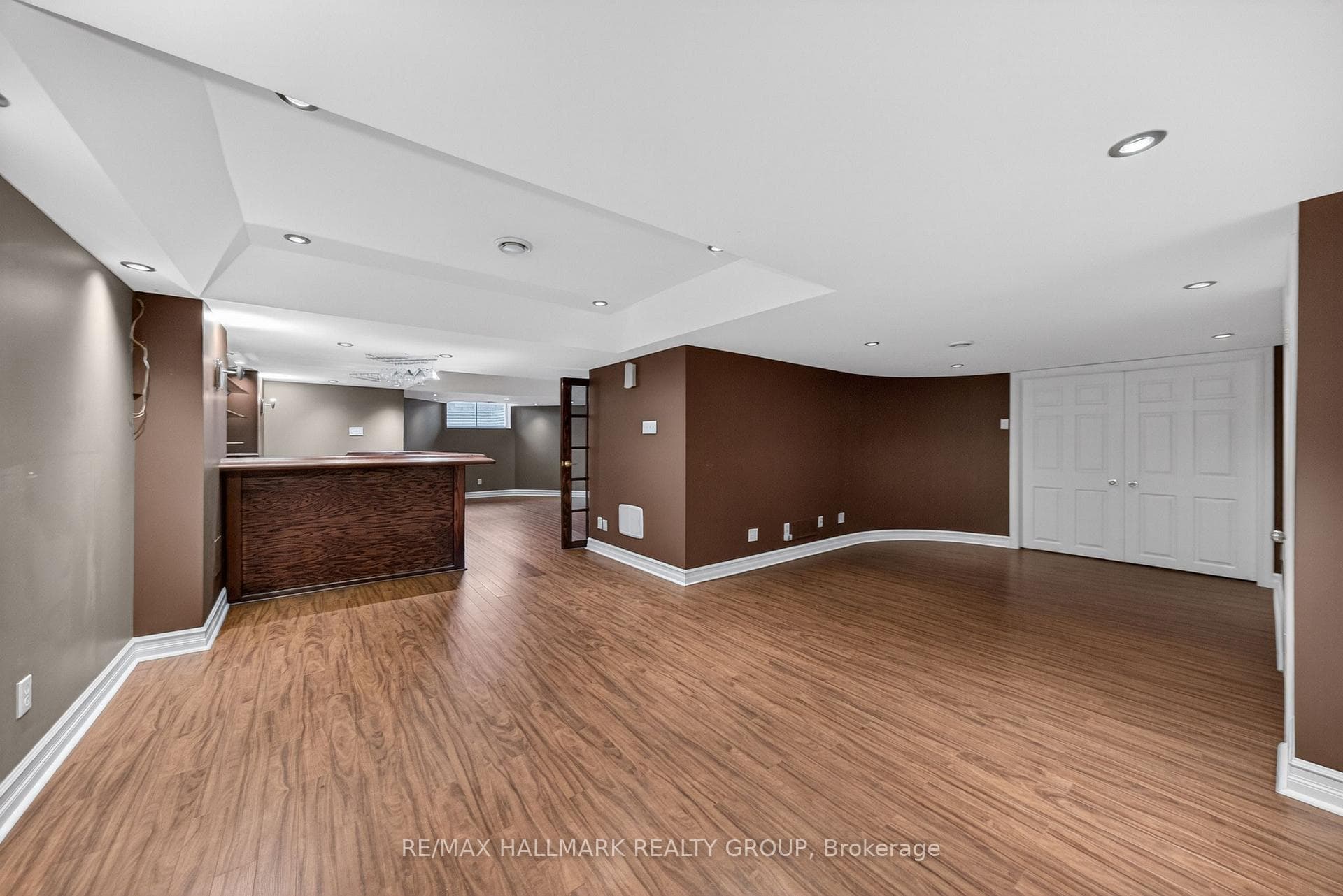 2030 Cherington Crescent photo 36