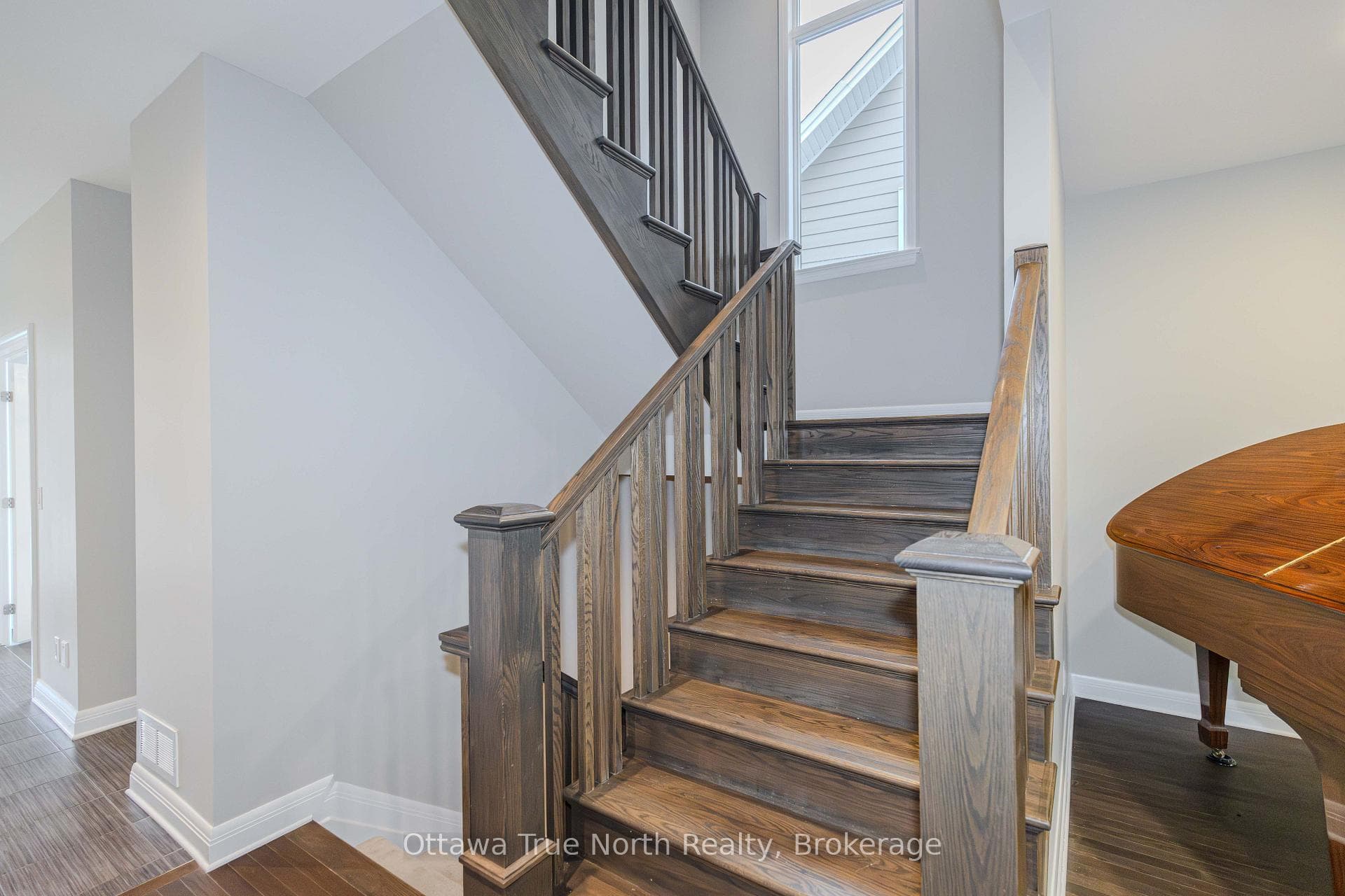 373 Huntsville Drive photo 27