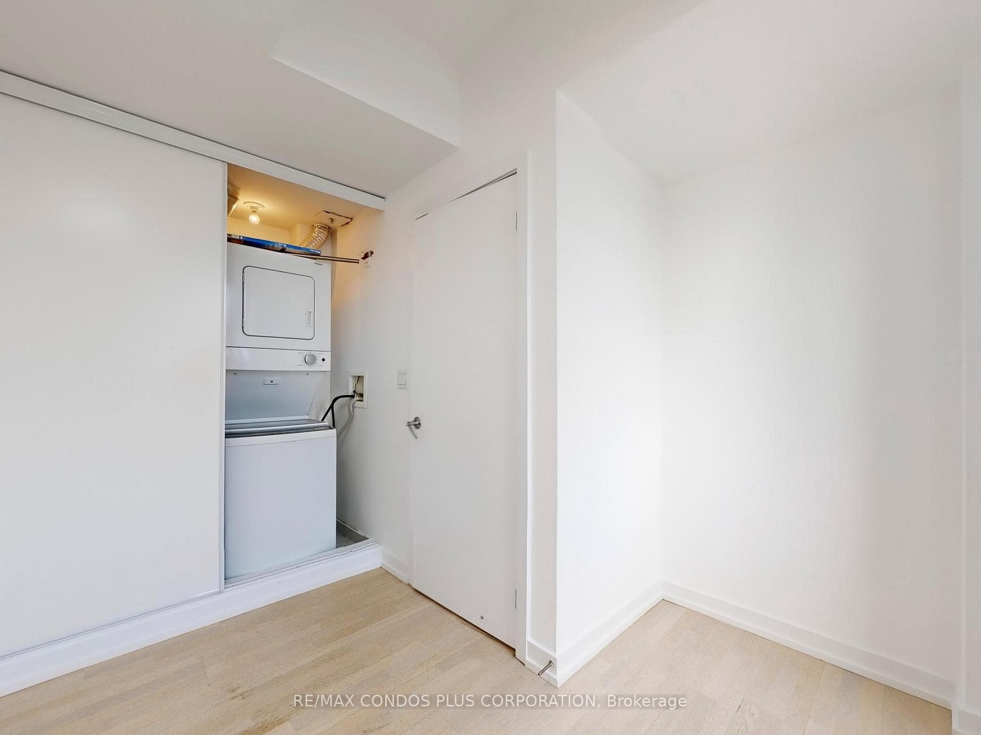 150 Broadview Avenue Unit TH2 photo 26