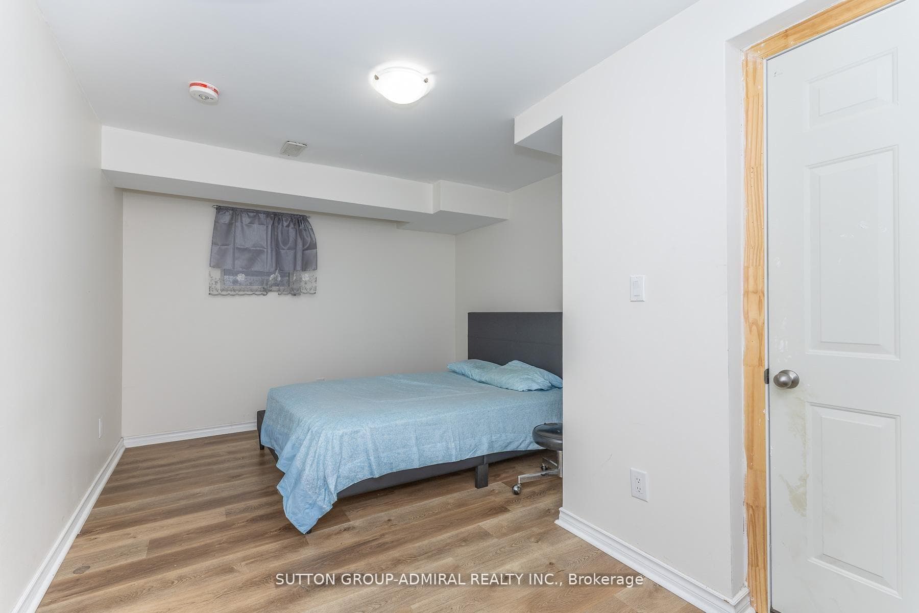 30 Albert Spencer Avenue photo 38