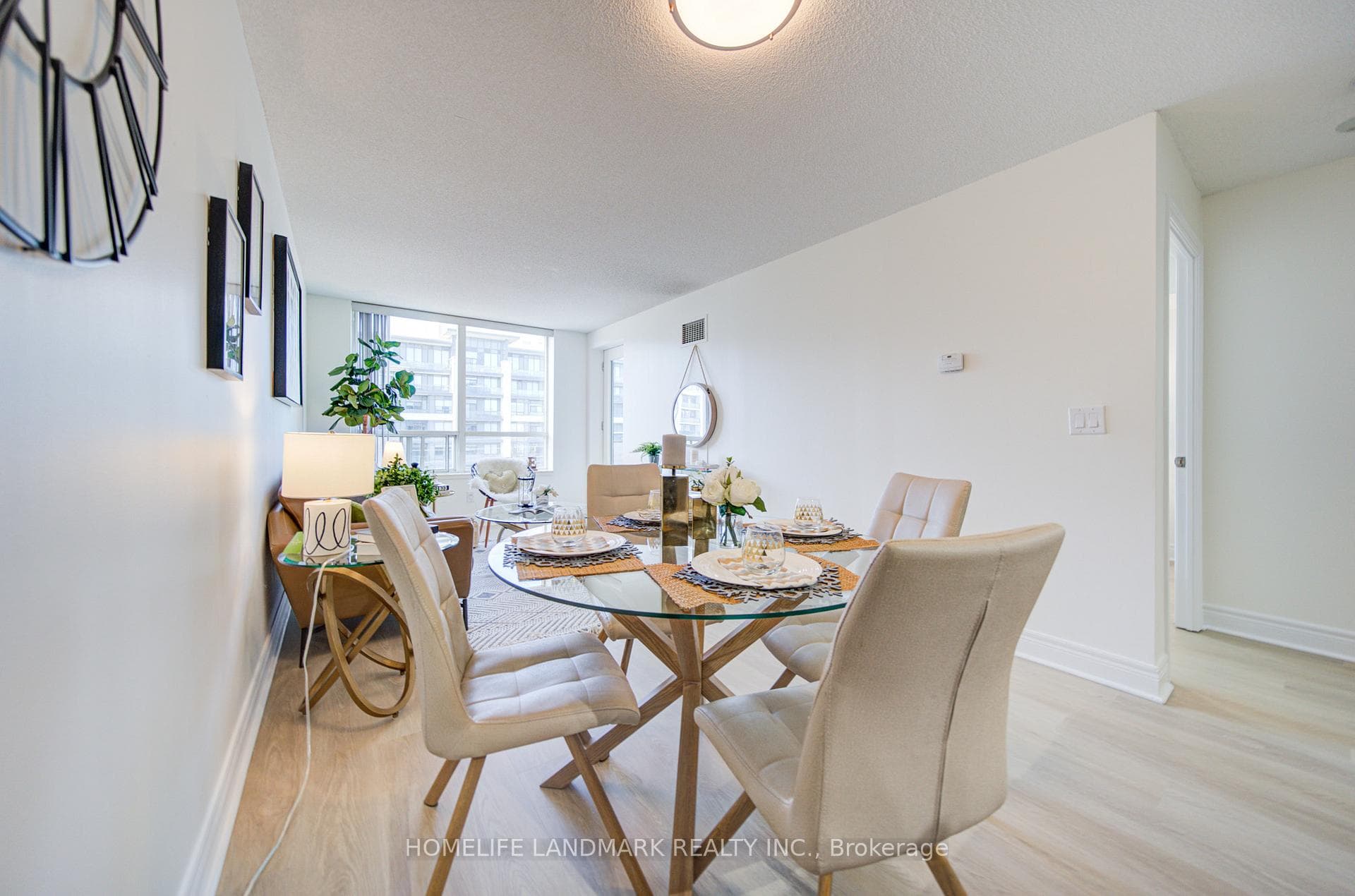 48 Suncrest Boulevard Unit 912 photo 8