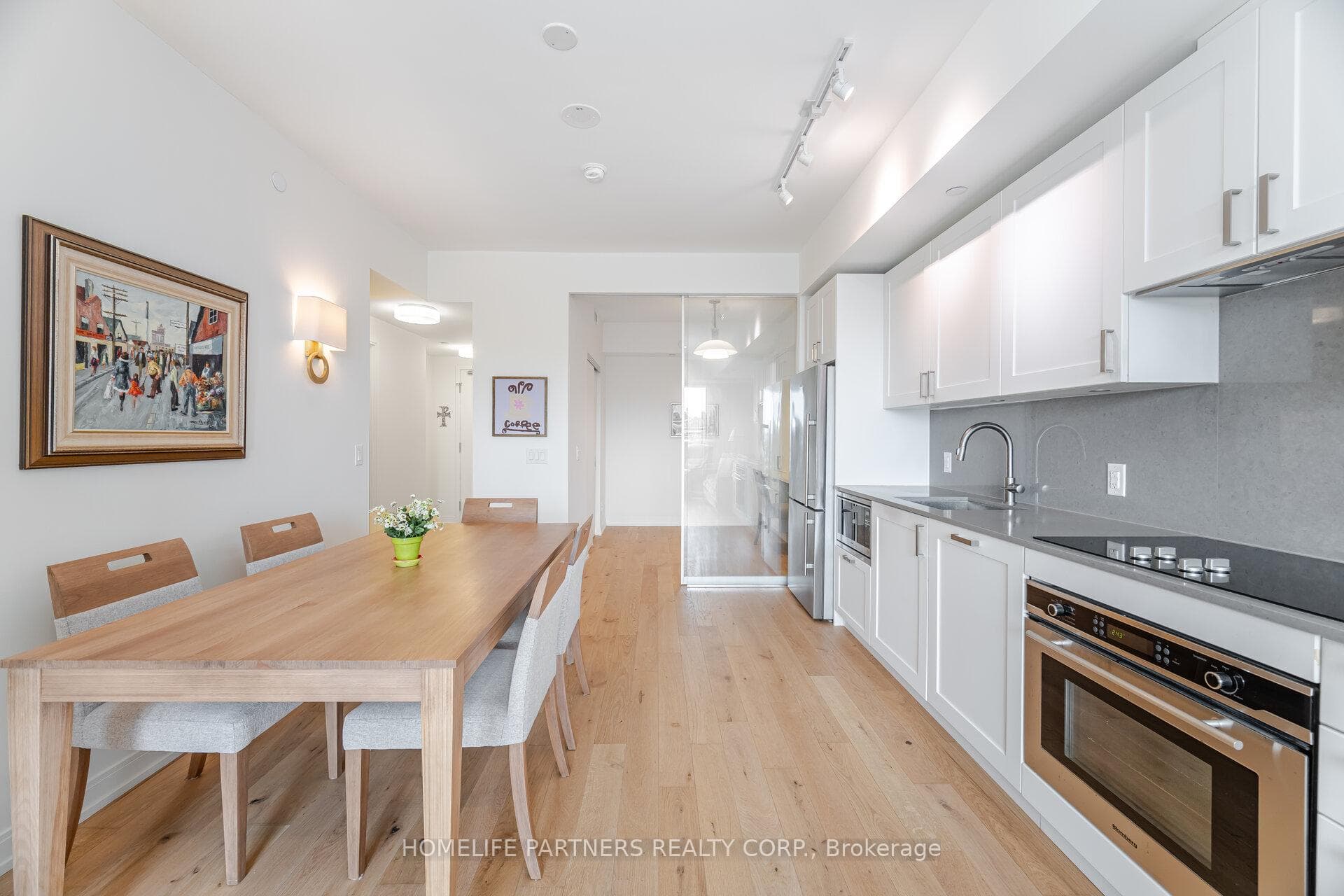 1100 Kingston Road Unit 408 photo 9