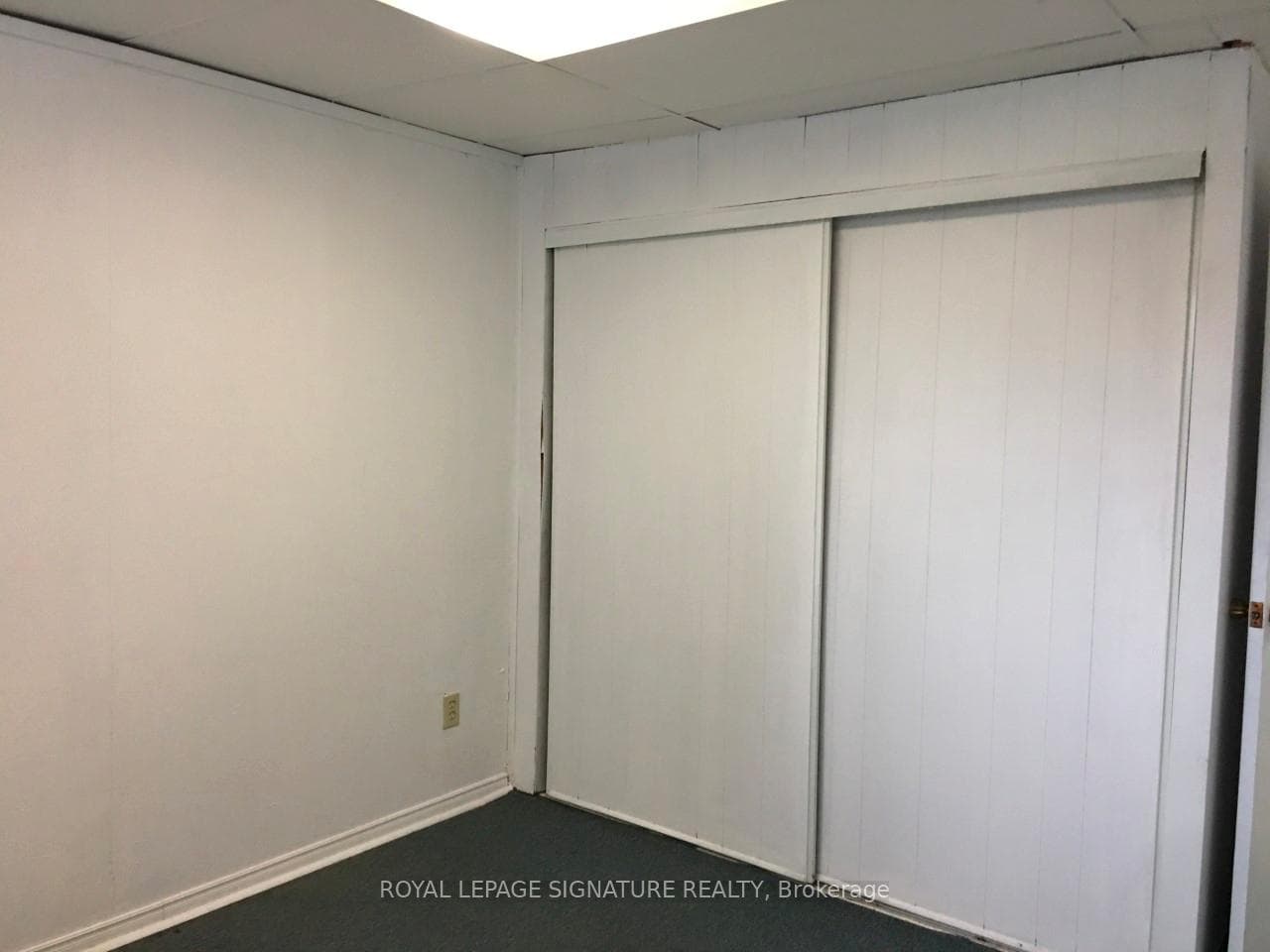 452 Stanfield Drive photo 16