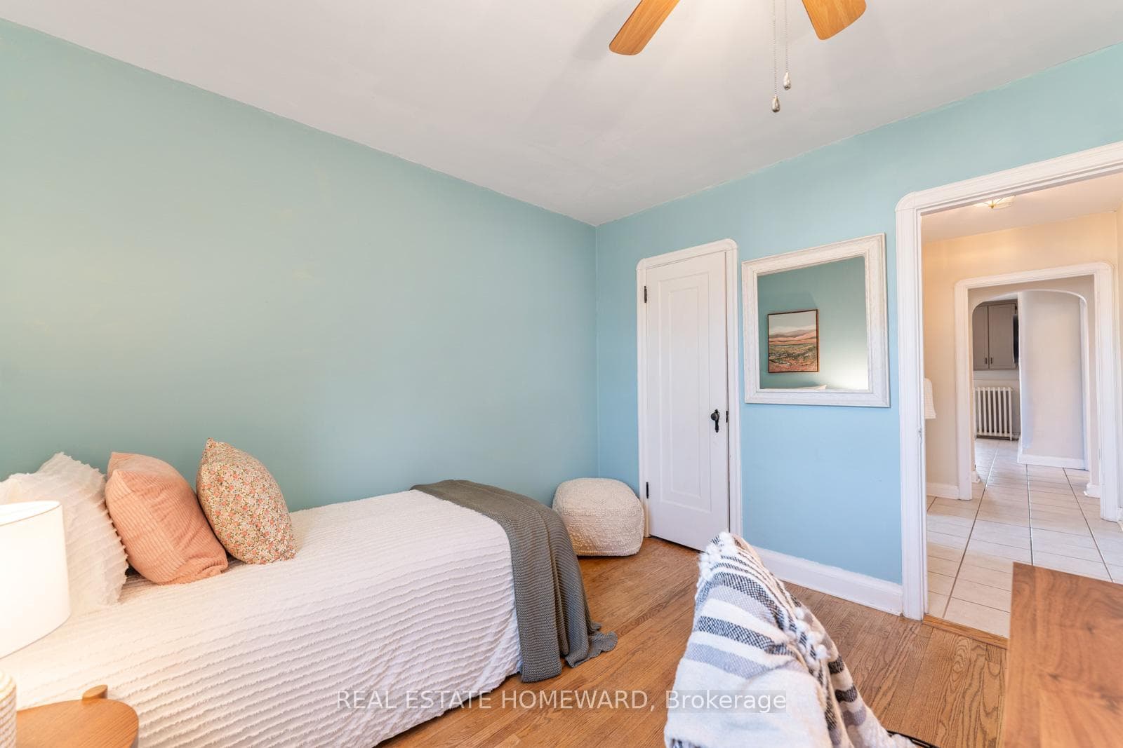 1298 Kingston Road photo 10