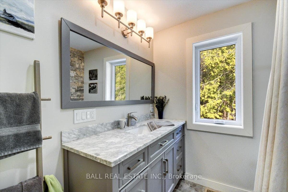 1404 Hybla Road photo 13