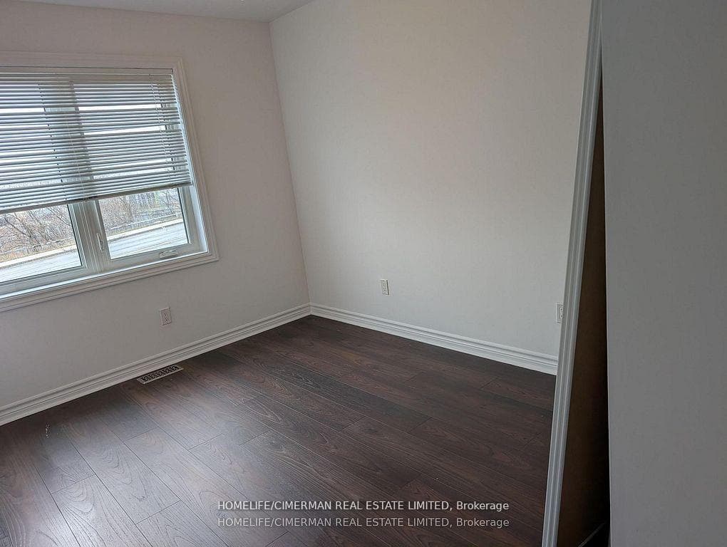 361 Birchmount Road photo 11