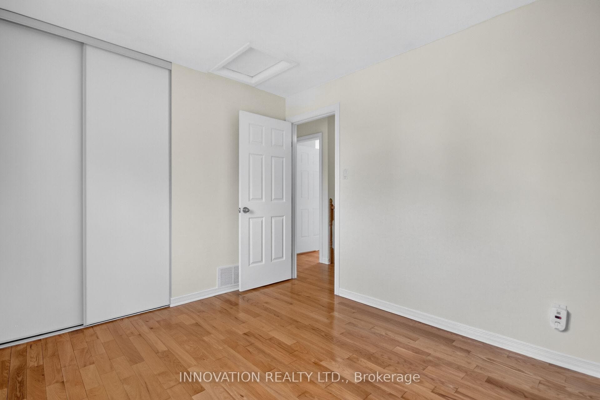 85 Hewitt Way photo 30