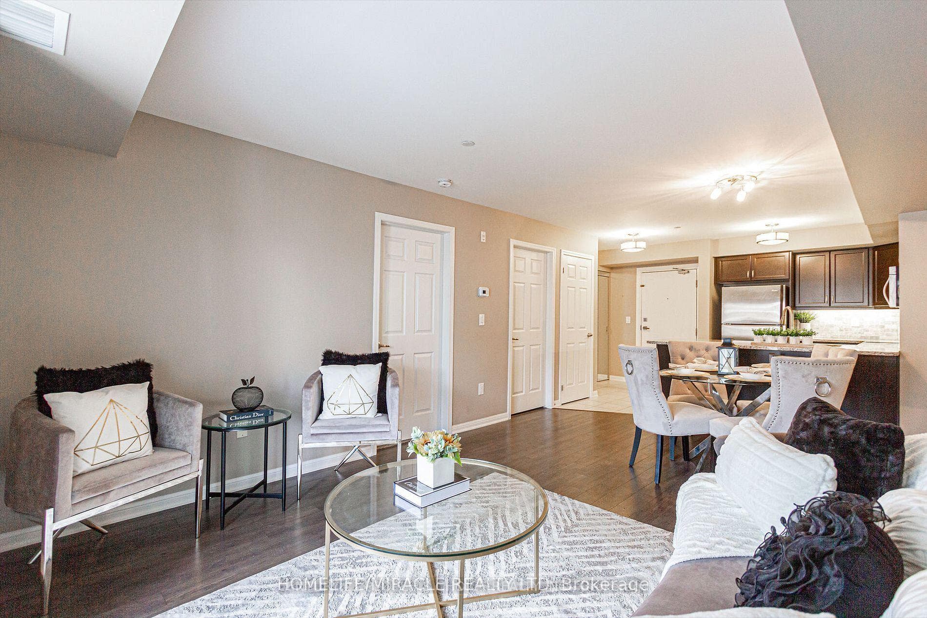 1045 Nadalin Heights Unit 211 photo 10