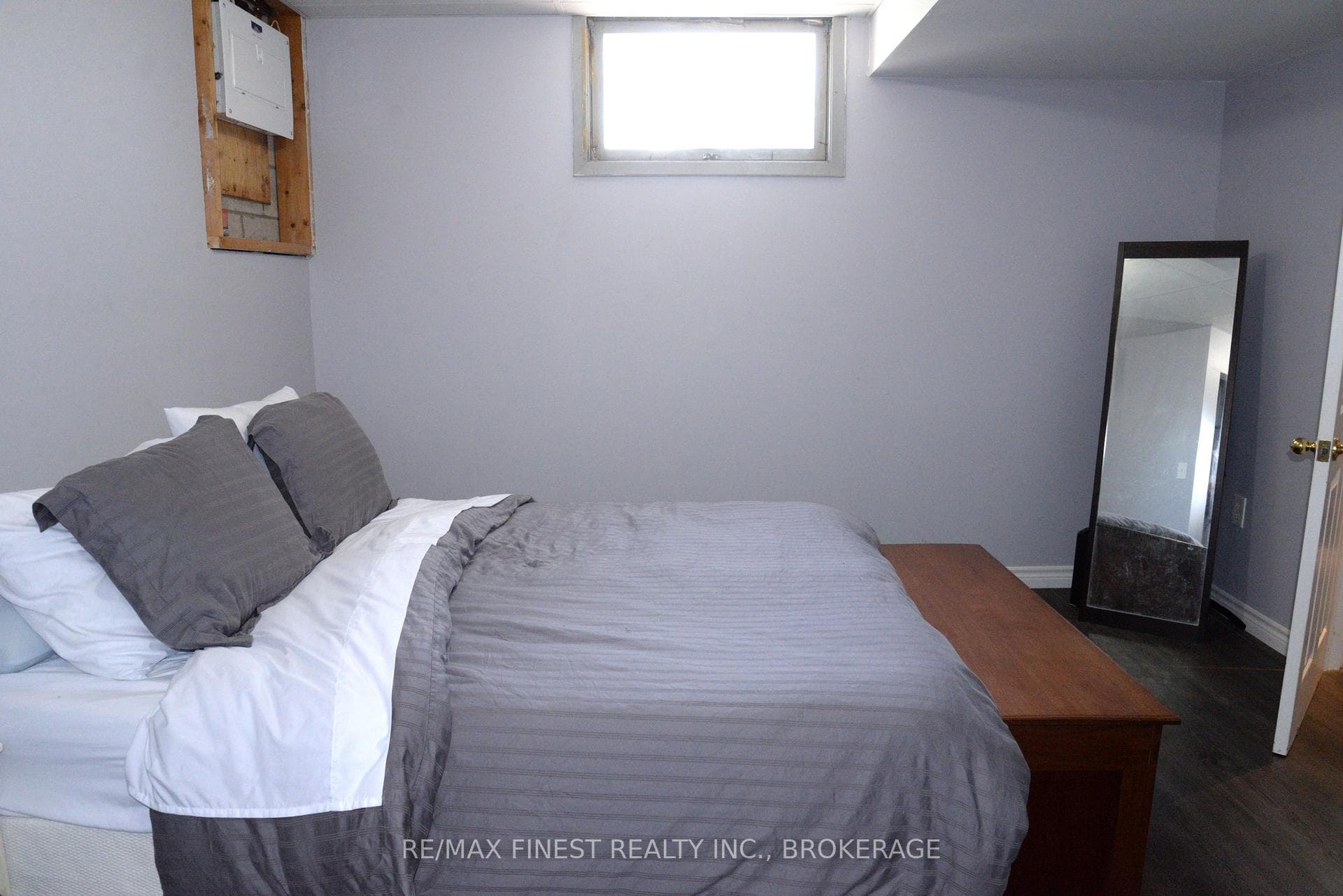 48 Abbey Dale Court photo 21