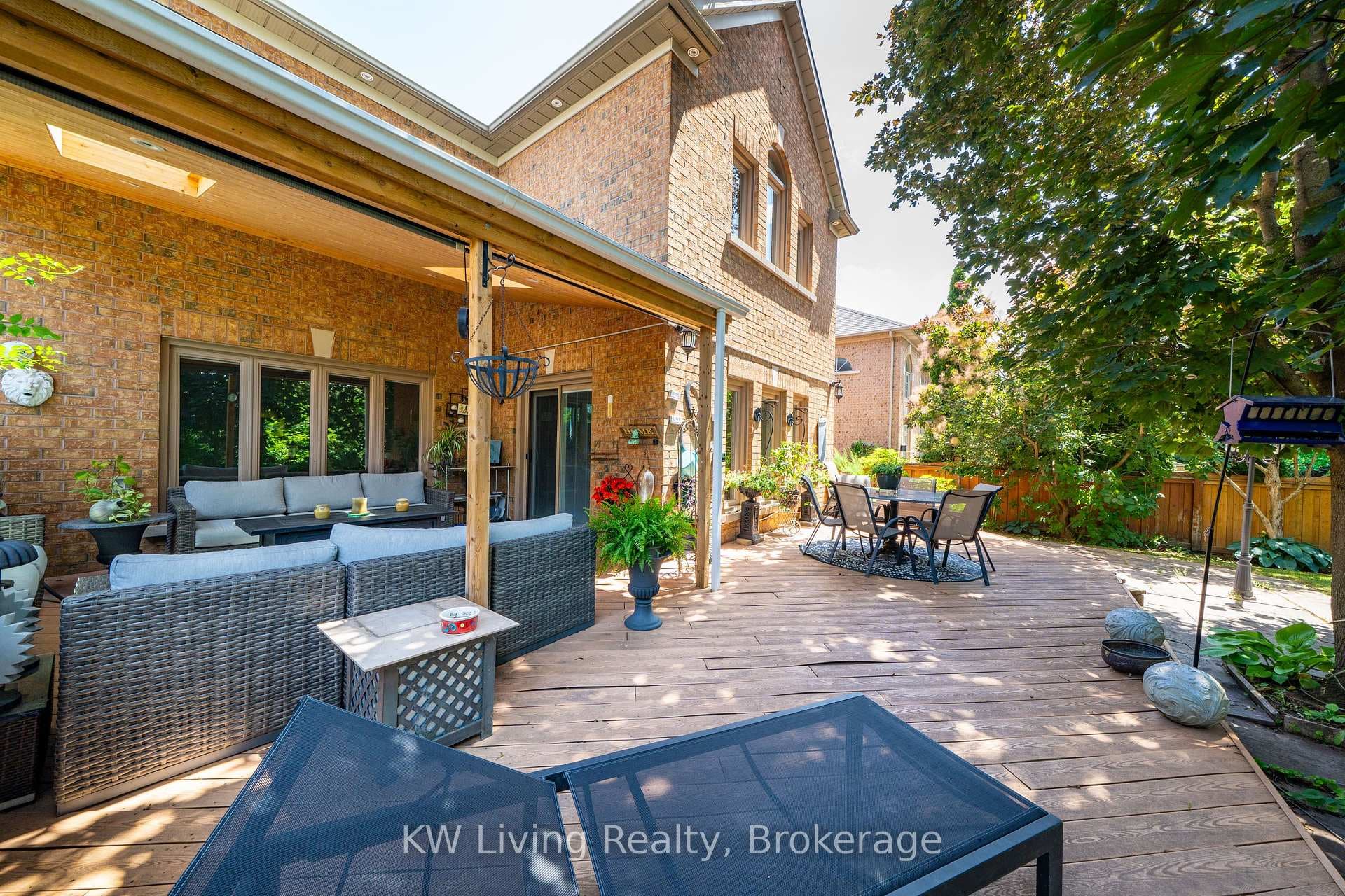 76 Silver Rose Crescent photo 44