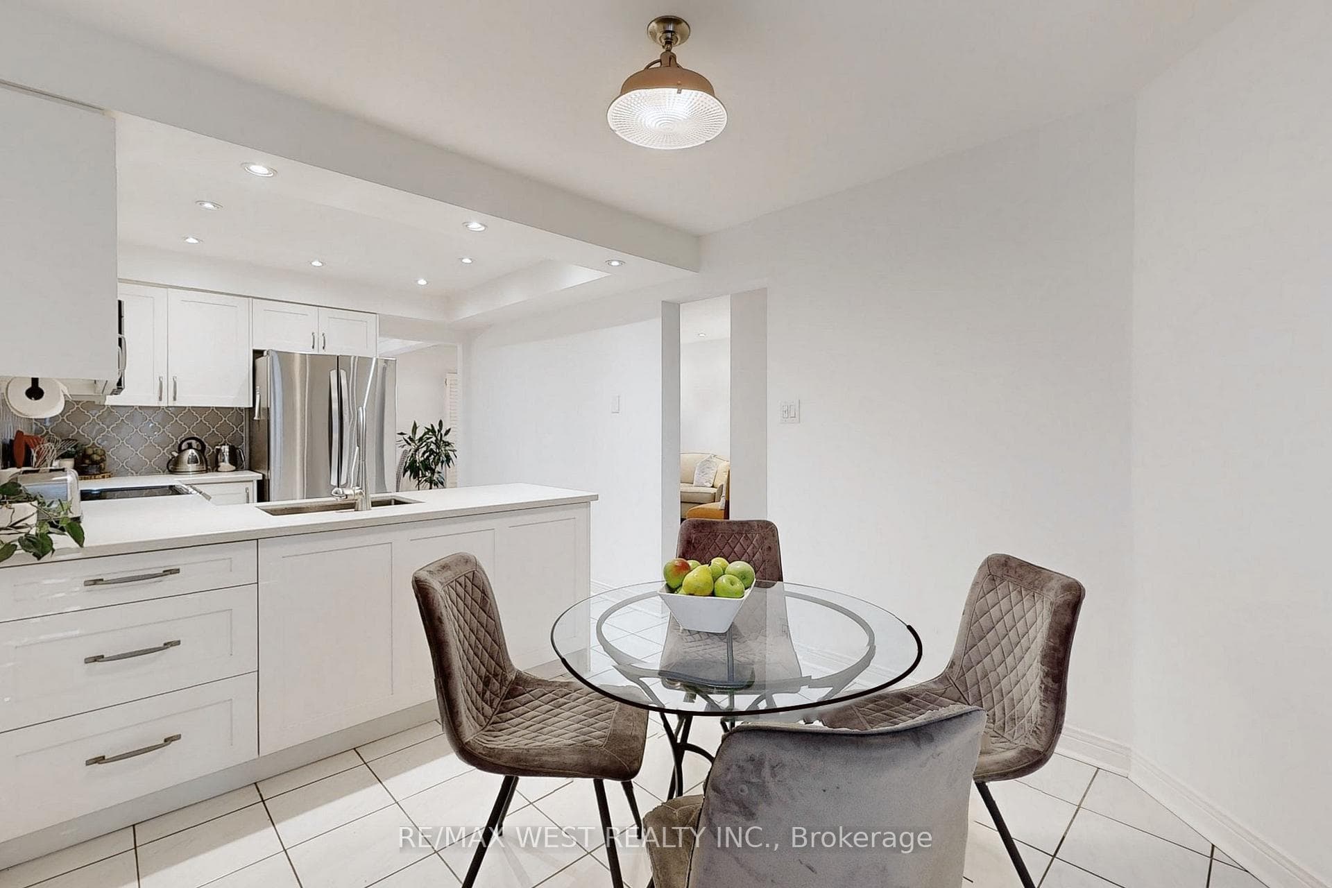 42 Brownstone Circle photo 12