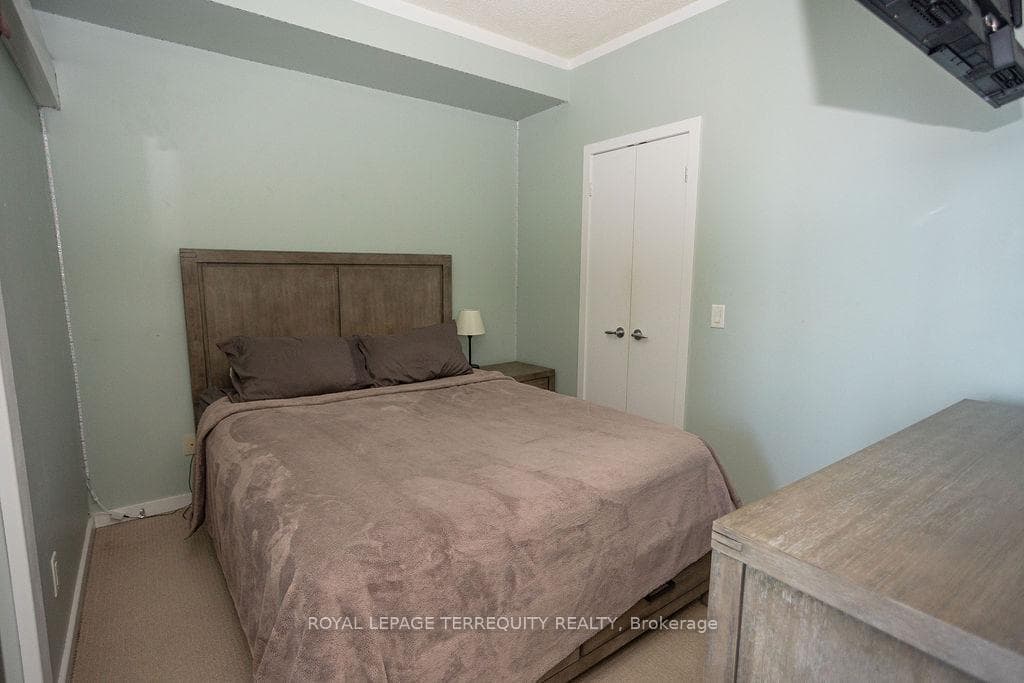 8 York Street Unit 3108 photo 36