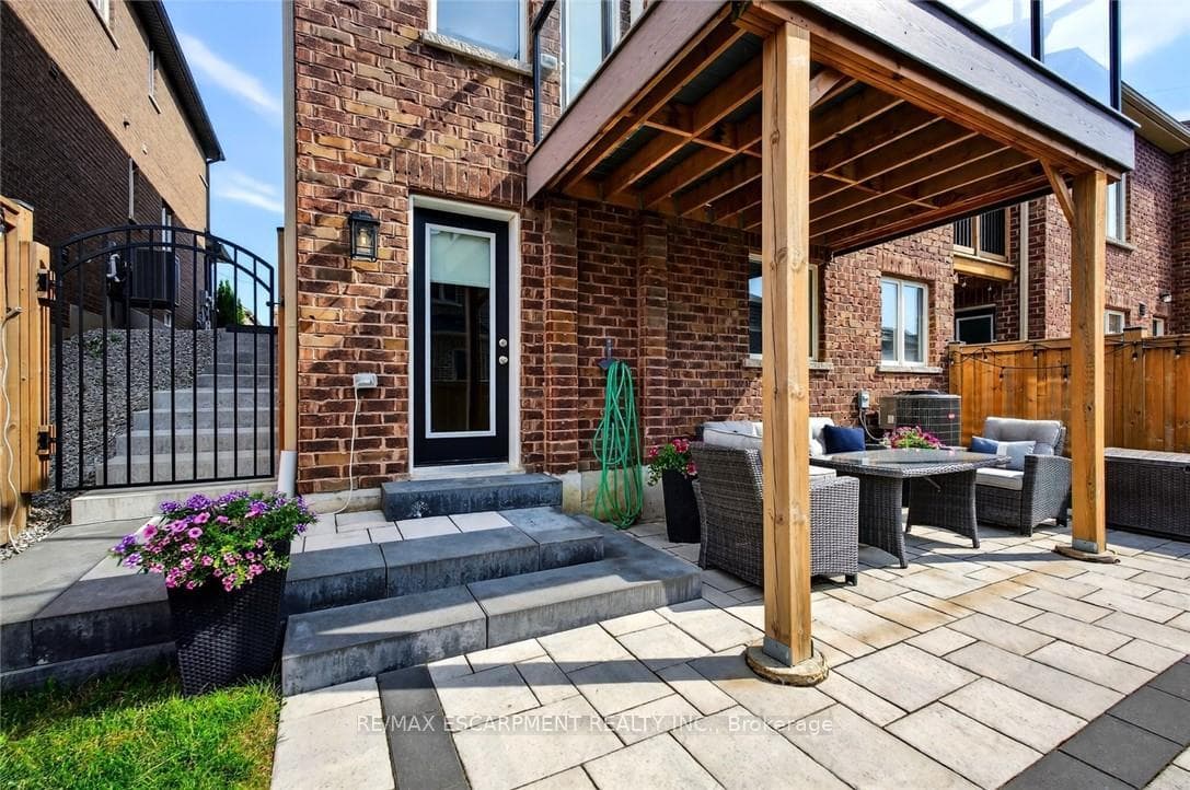 225 Skinner Road photo 37