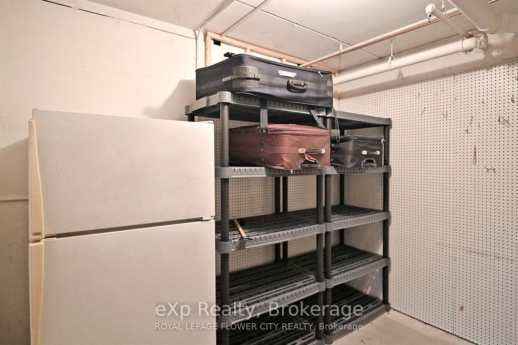 85 William Street Unit 401 photo 16
