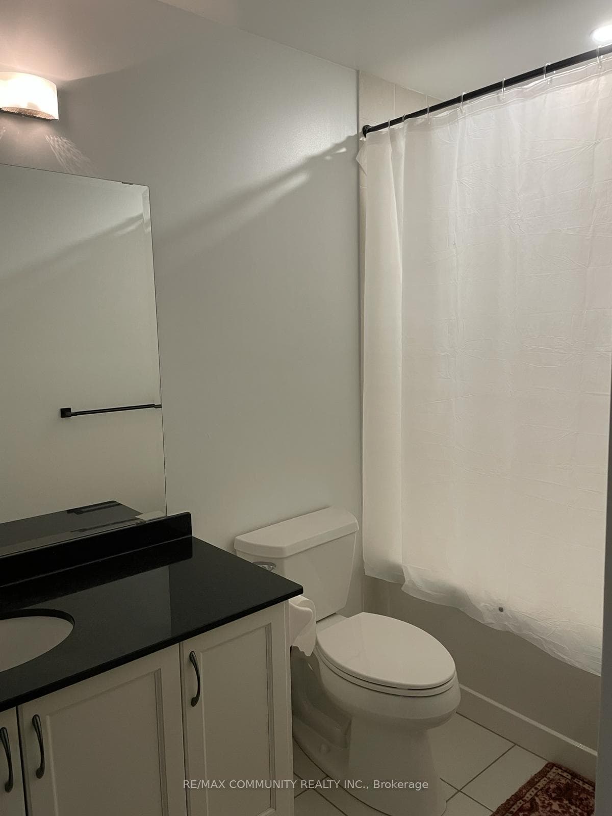 60 Fairfax Crescent Unit 601 photo 17