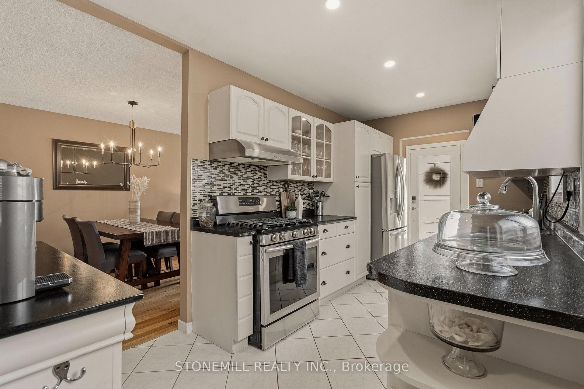 19 Golden Orchard Drive photo 9