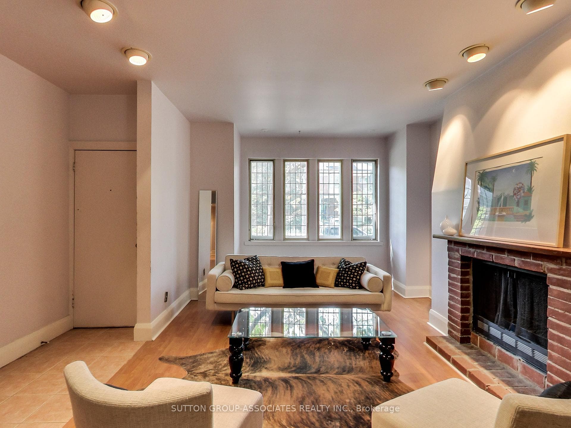 125 Walmer Road Unit Main Fl photo 6