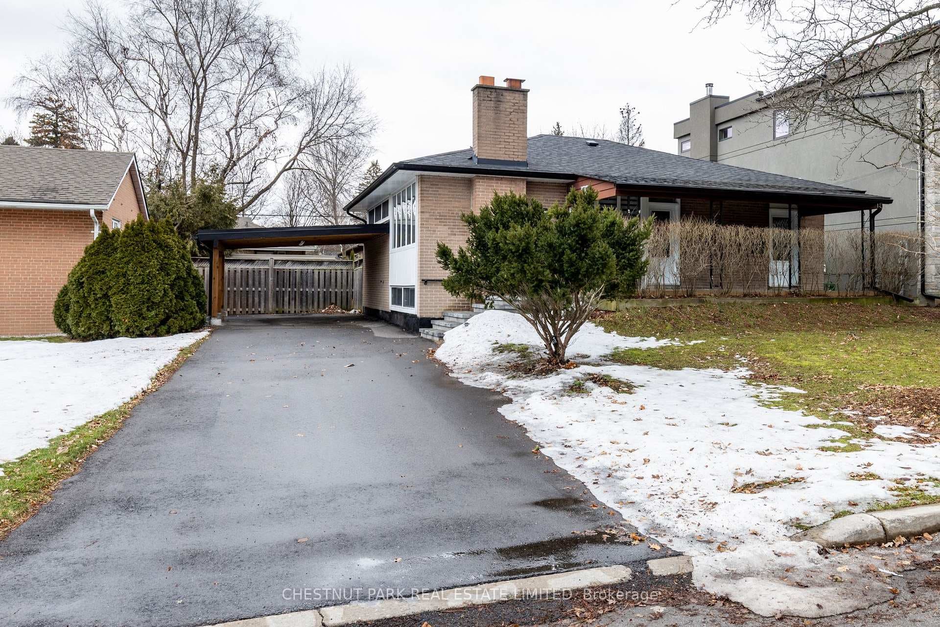 76 Berkinshaw Crescent photo 1