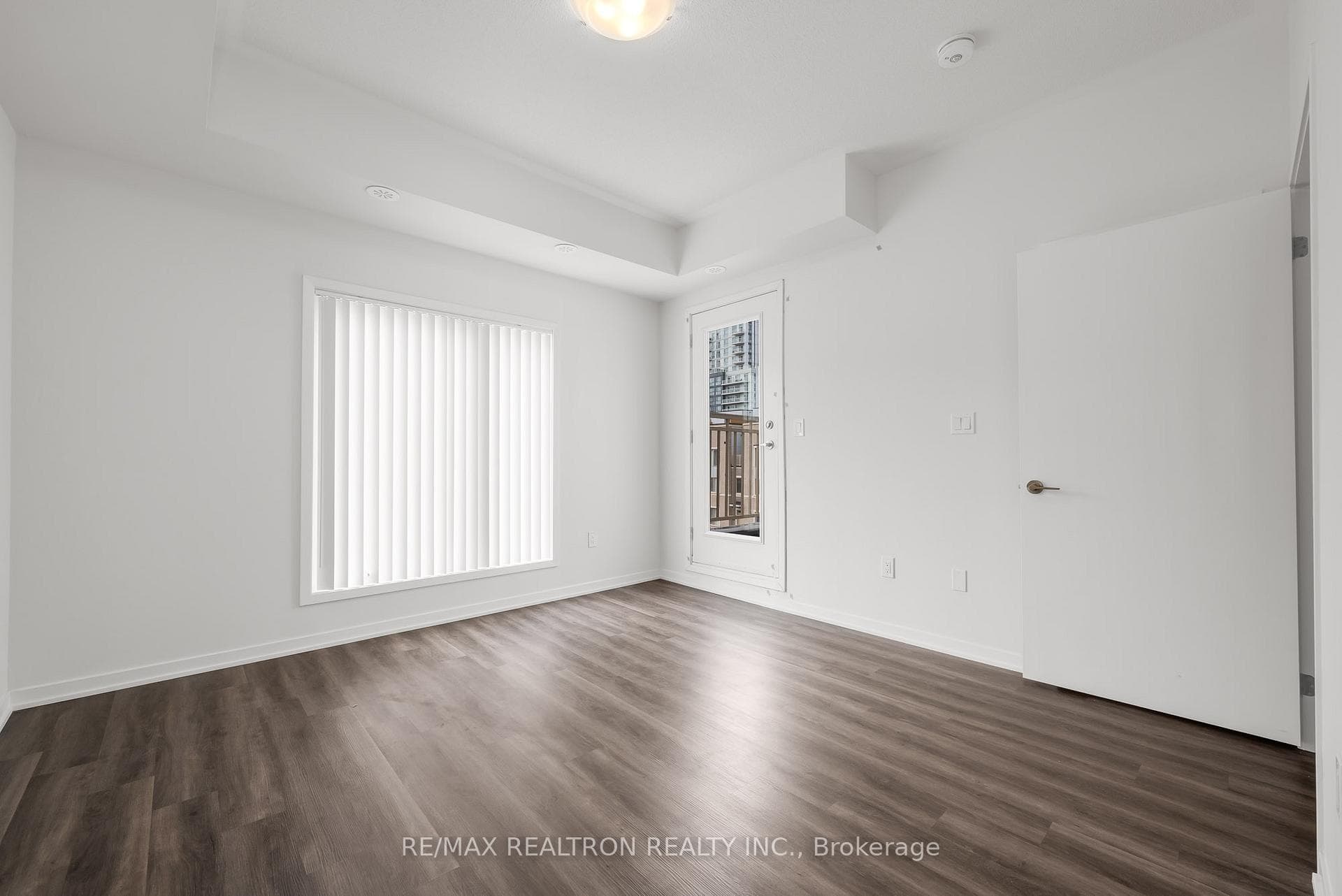 80 Honeycrisp Crescent Unit TH 376 photo 8