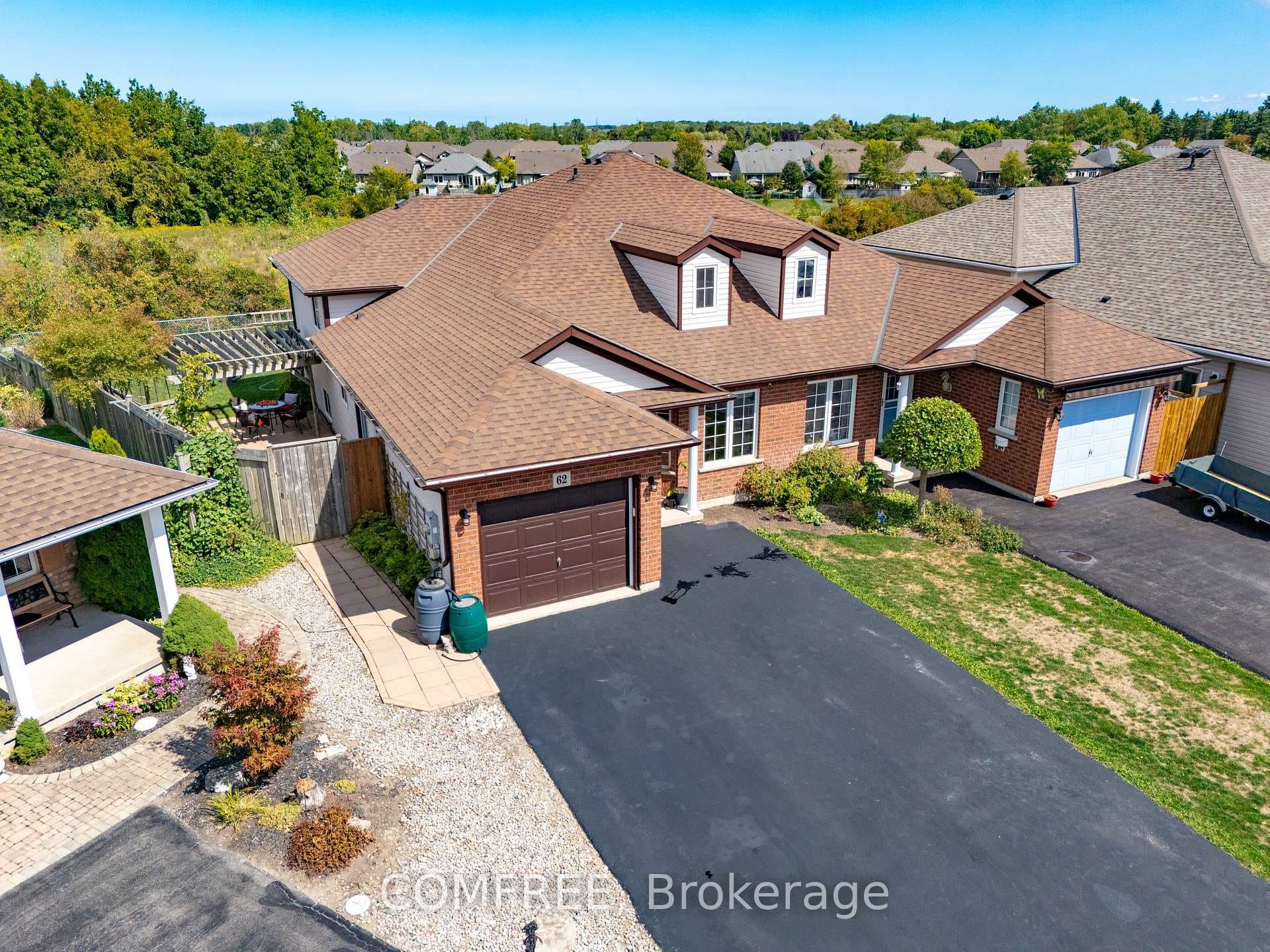 62 Golden Acres Drive photo 3