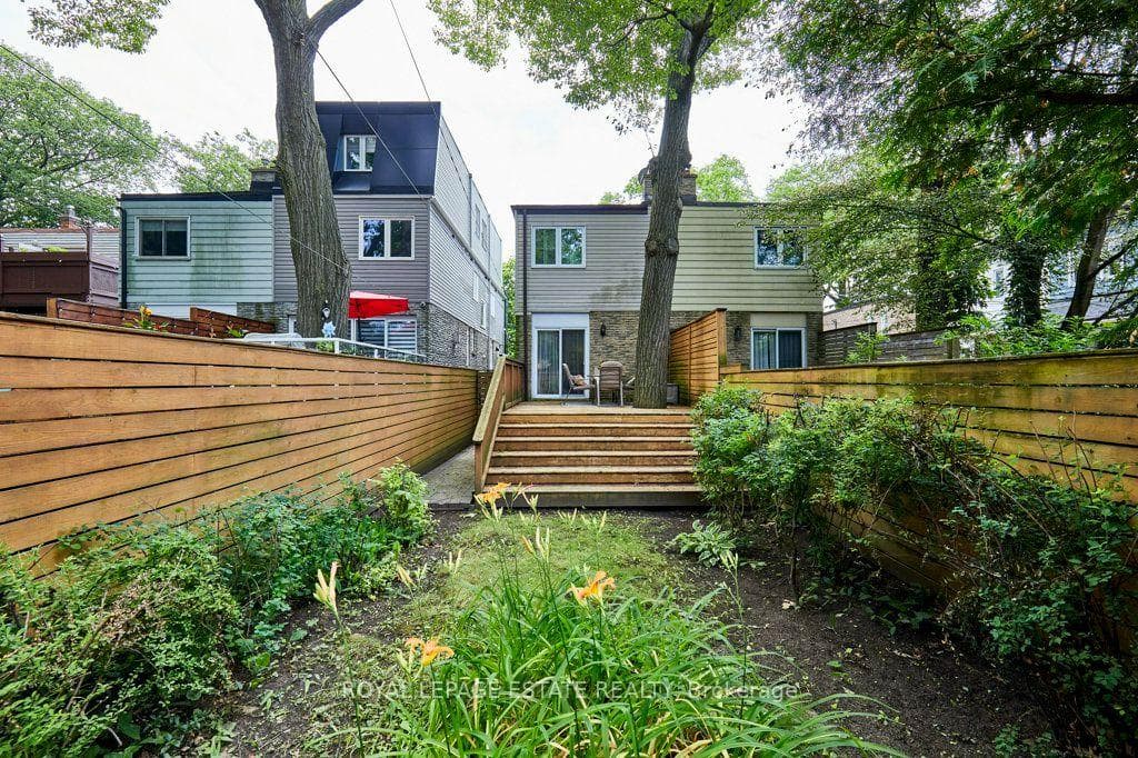 Great deck for entertaining