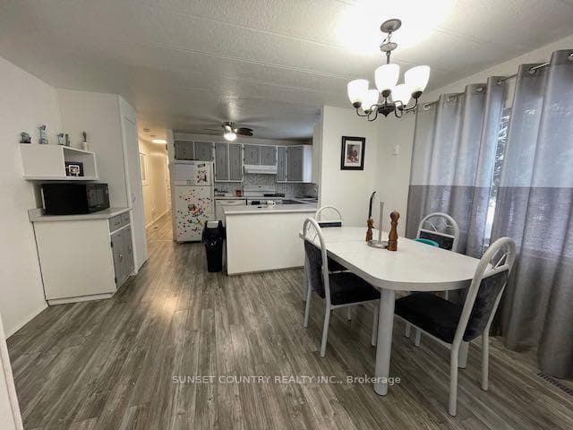 638 McGogy Road Unit 2 photo 6
