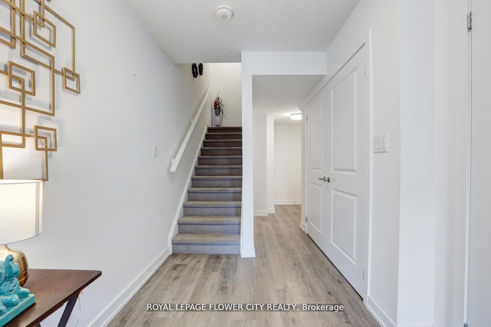 205 West Oak Trail Unit 16 photo 33