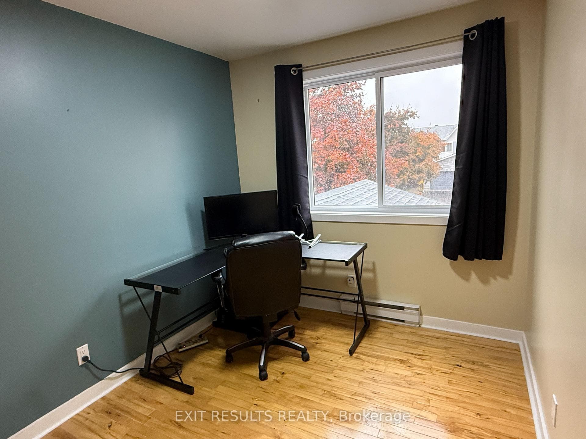 1090 DIANNE Avenue photo 22