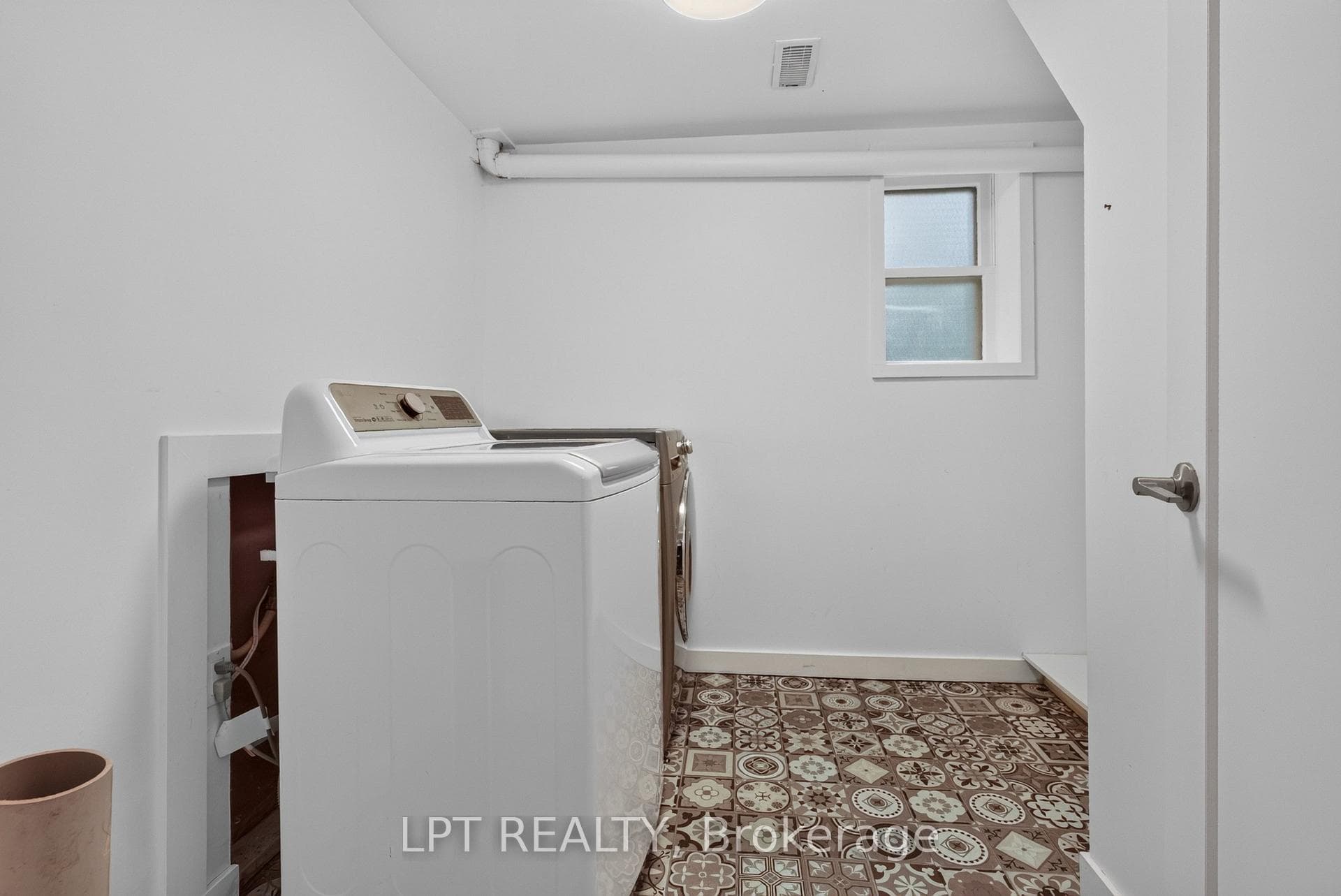26 Charbonneau Street photo 50