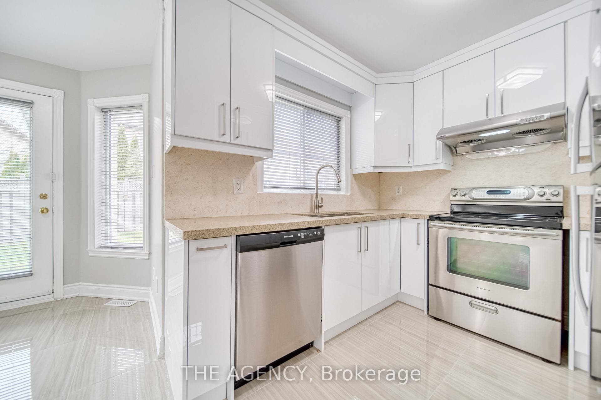 48 Chiara Drive Unit (main) photo 8