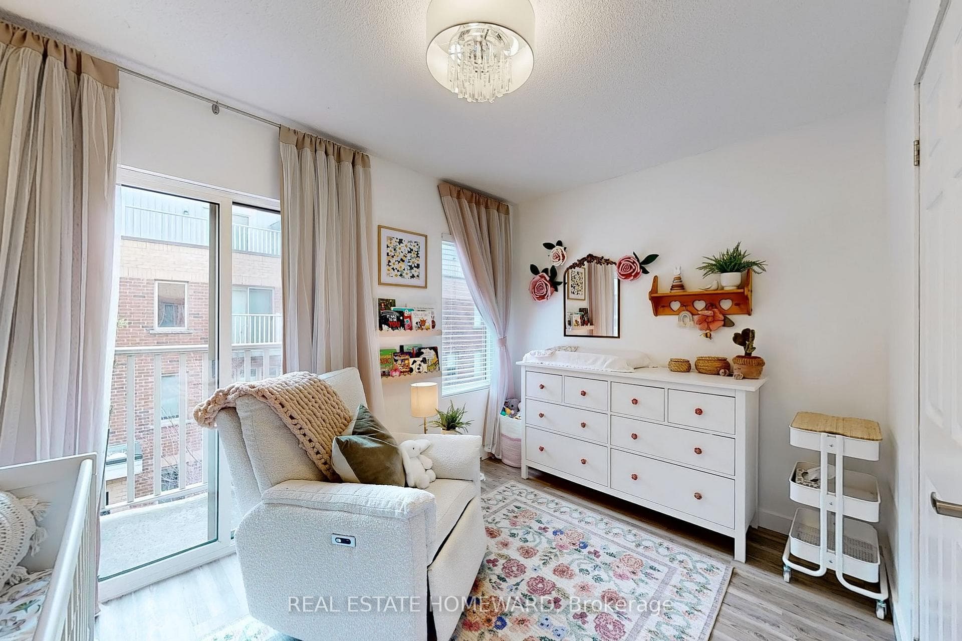 21 Ruttan Street Unit 240 photo 26