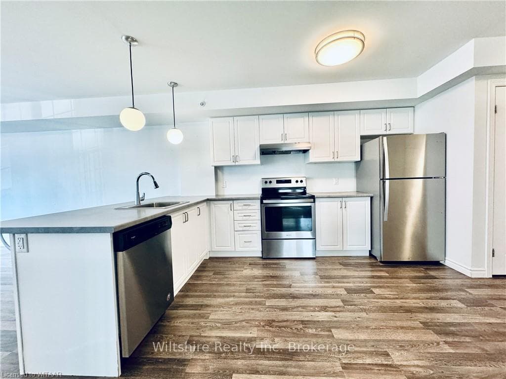 253 BROADWAY Street Unit 215 photo 9