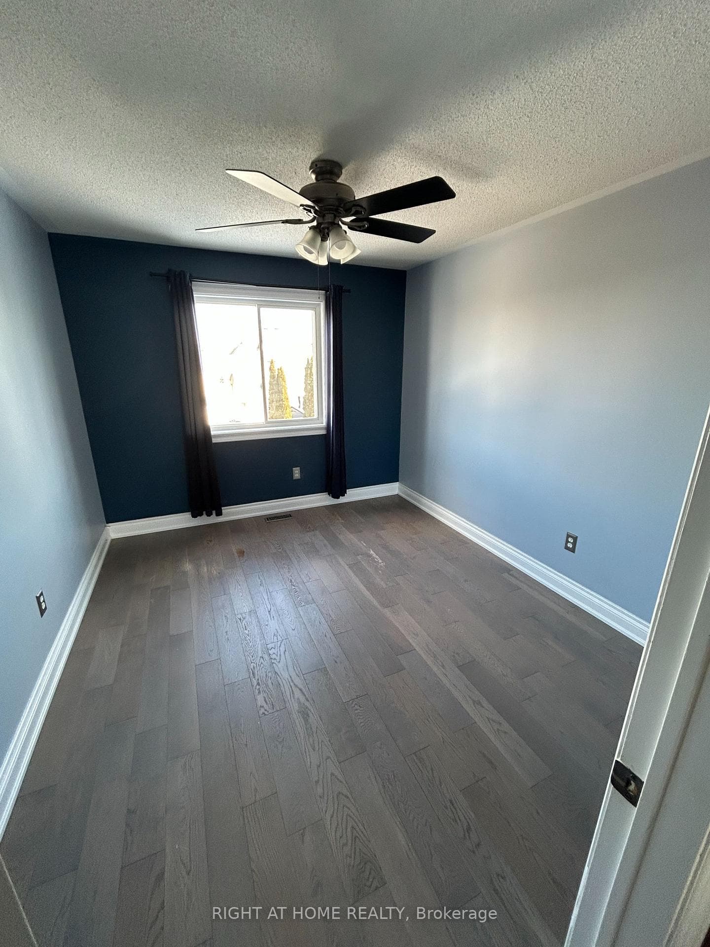 15 Allworth Crescent photo 13