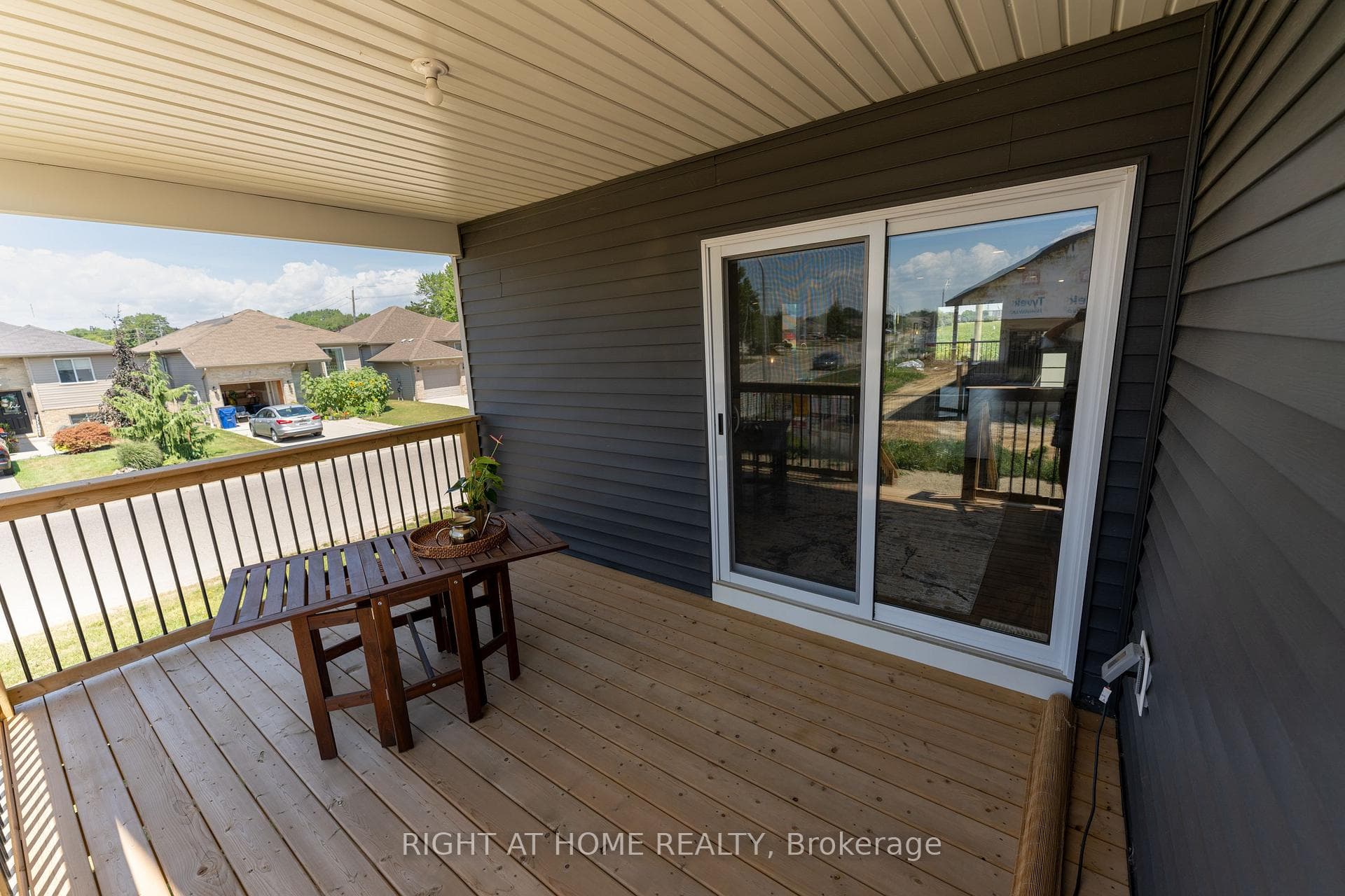 115 Howard Road photo 17