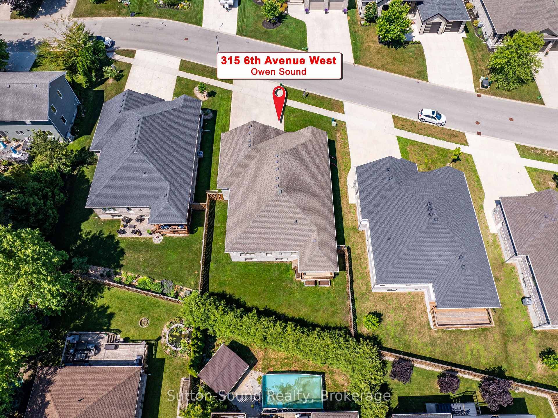 315 6th Avenue photo 42