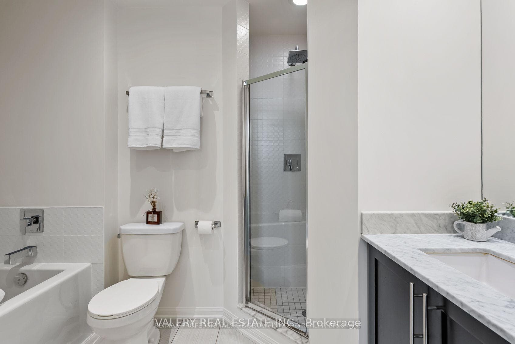 85 East Liberty Street Unit 1606 photo 13